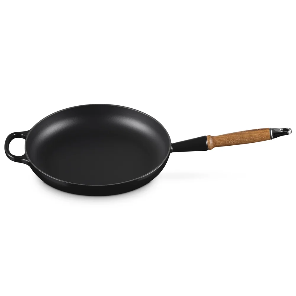 Signature støpejern stekepanne m/trehåndtak 28cm Black v:5146160 Signature støpejern stekepanne m/trehåndtak 28cm Black v:5146160